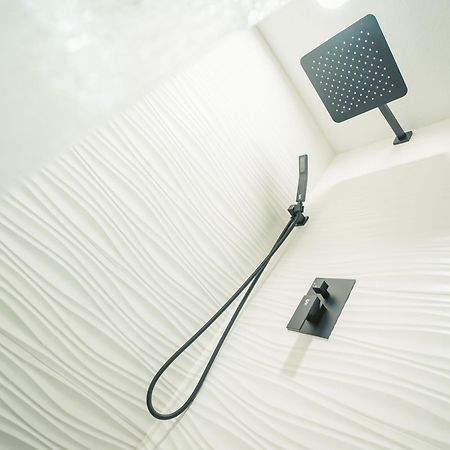 Windsor Retreat Private Basement Suite DEN Екстериор снимка